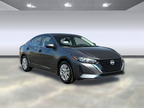 Certified 2025 Nissan Sentra S image 6