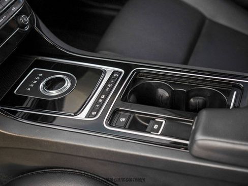 Used 2018 Jaguar XE Premium AWD/4WD image 61