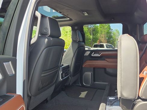 New 2026 GMC Sierra 2500 Denali Ultimate AWD/4WD image 5