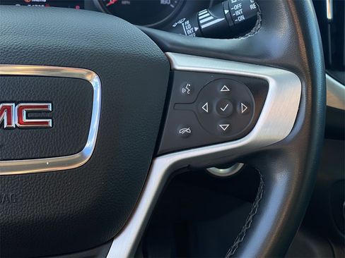 Used 2023 GMC Terrain SLT image 21