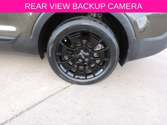 Used 2022 Kia Telluride EX w/ EX Premium Package AWD/4WD image 14