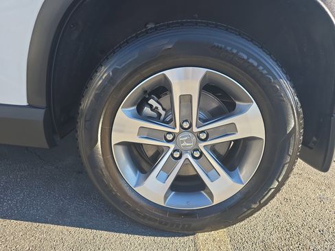 Used 2025 Honda Pilot EX-L image 32