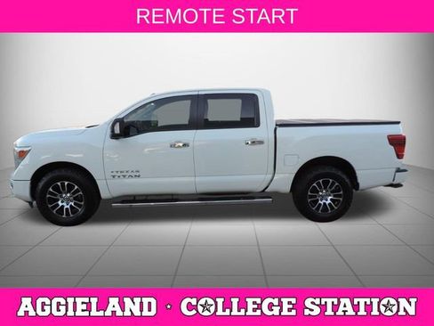 Used 2021 Nissan Titan SV w/ SV Convenience Package image 7