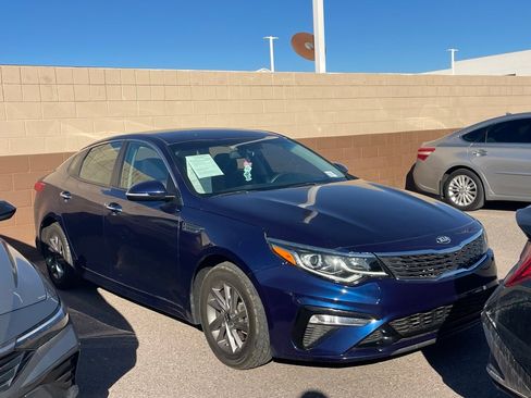 Used 2020 Kia Optima LX image 1
