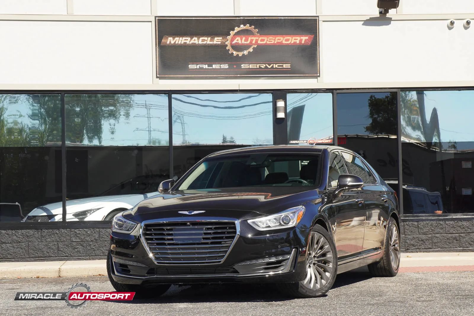 Used 2019 Genesis G90 3.3T Premium AWD/4WD image 1