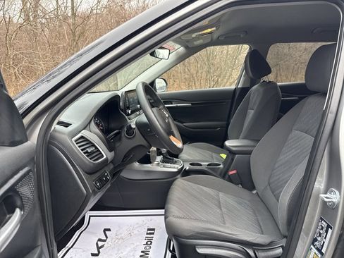 Certified 2023 Kia Seltos LX image 12