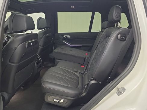 Certified 2023 BMW X7 xDrive40i w/ M Sport Package image 24