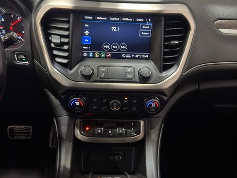 Used 2022 GMC Acadia Denali image 30
