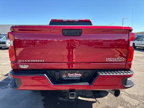 Used 2024 Chevrolet Silverado 2500 High Country w/ Technology Package AWD/4WD image 5