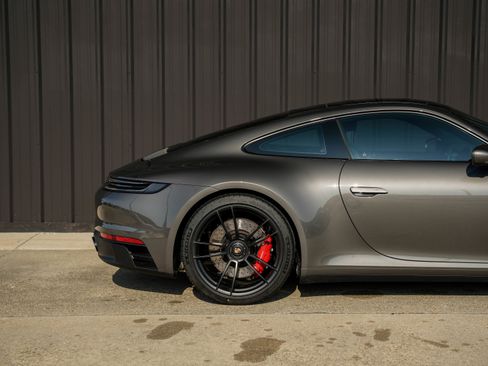 Used 2024 Porsche 911 Carrera GTS image 14