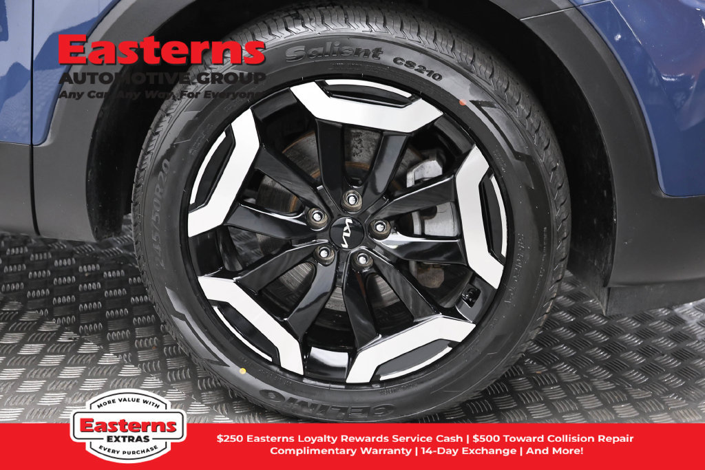 Used 2025 Kia Telluride S FWD image 33