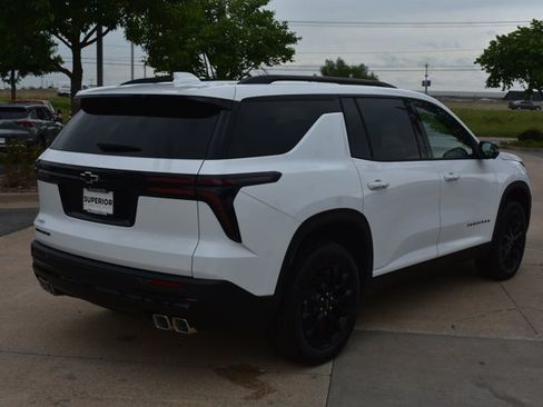 New 2026 Chevrolet Traverse LT w/ Midnight/Sport Edition FWD image 5