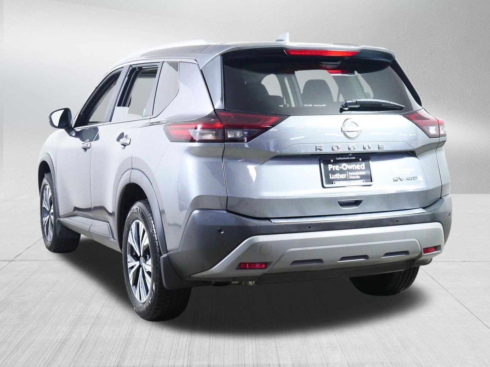 Used 2023 Nissan Rogue SV w/ SV Premium Package AWD/4WD image 5