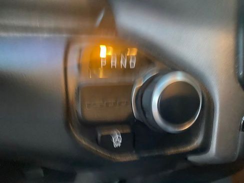 Used 2021 RAM 1500 Big Horn image 24