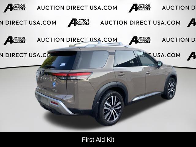 Used 2023 Nissan Pathfinder Platinum AWD/4WD image 8