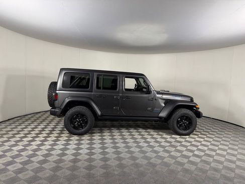 Used 2023 Jeep Wrangler Unlimited w/ Cold Weather Group AWD/4WD image 6