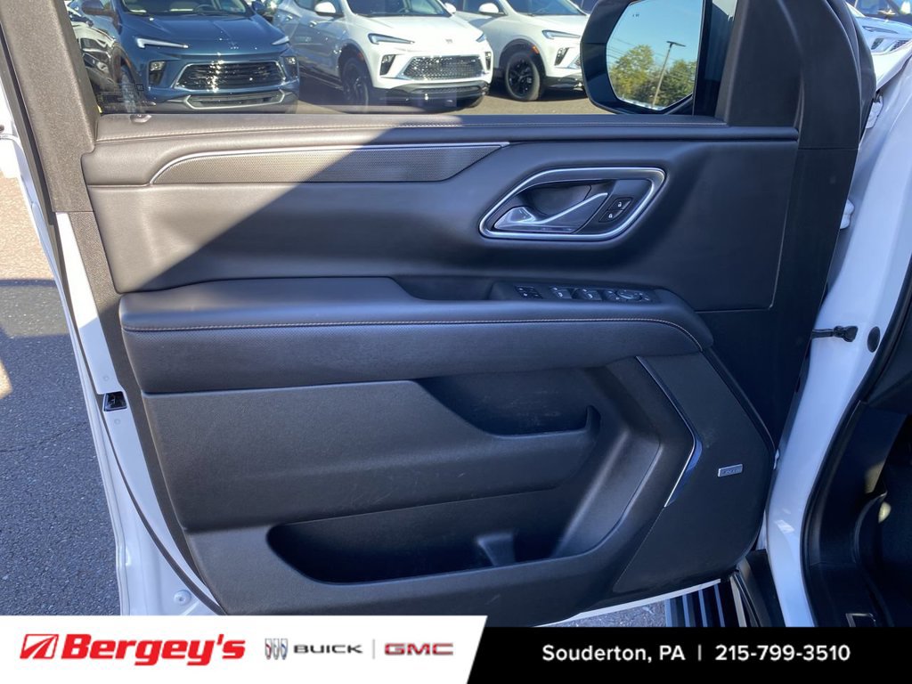 Used 2021 GMC Yukon XL AT4 w/ AT4 Premium Plus Package AWD/4WD image 26