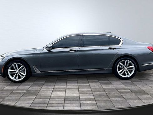 Used 2018 BMW 750i xDrive AWD/4WD image 4