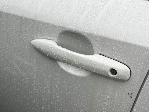 Used 2022 Toyota Corolla SE image 19