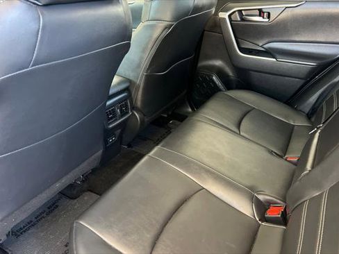 Certified 2022 Toyota RAV4 XLE Premium image 4