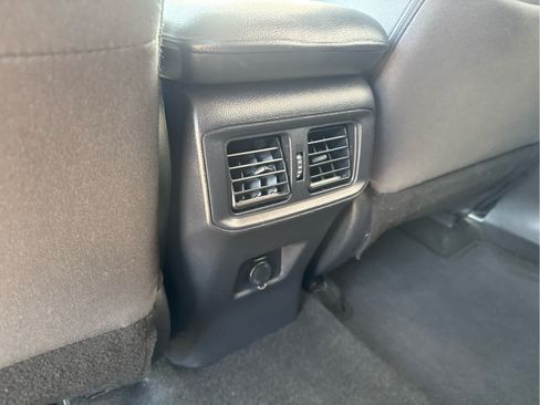 Used 2023 Toyota RAV4 LE FWD image 33