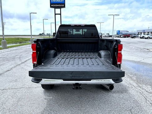 Used 2024 Chevrolet Silverado 3500 LTZ w/ LTZ Convenience Package AWD/4WD image 21