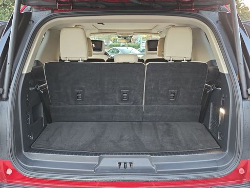 Used 2019 Ford Expedition Platinum image 13