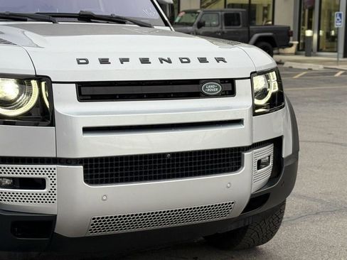 Used 2020 Land Rover Defender 110 First Edition AWD/4WD image 11
