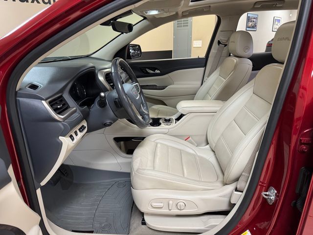 Used 2021 GMC Acadia Denali w/ Denali Technology Package FWD image 8