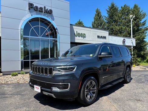 Used 2024 Jeep Wagoneer L Series II w/ Flexible Seating Group AWD/4WD image 1