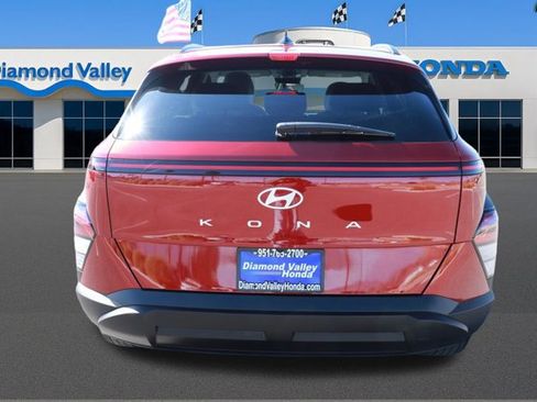 Used 2025 Hyundai Kona SEL image 5