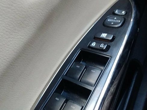 Used 2015 Toyota Avalon XLE image 23