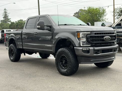 Used 2020 Ford F350 Lariat AWD/4WD image 3