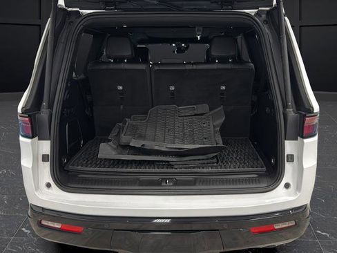 Used 2024 Jeep Wagoneer Series II image 27