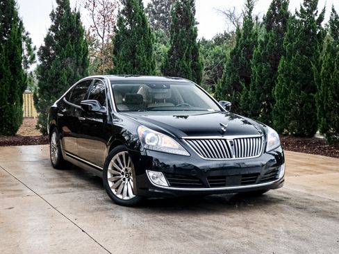 Used 2014 Hyundai Equus Signature image 2