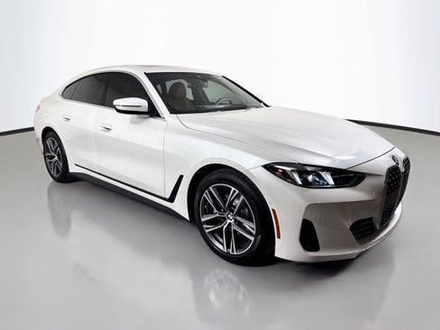 New 2026 BMW 430i w/ Premium Package RWD image 3