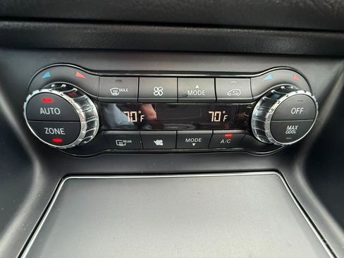Used 2018 Mercedes-Benz CLA 250 image 23