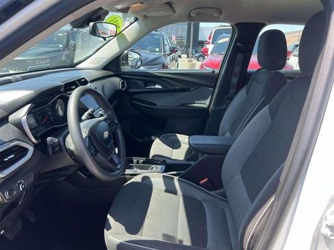 Certified 2023 Chevrolet TrailBlazer LS FWD image 14