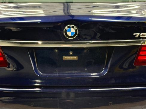 Used 2015 BMW 750Li w/ M Sport Edition RWD image 11