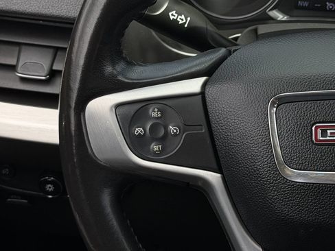Used 2019 GMC Terrain SLE w/ Driver Convenience Package FWD image 14