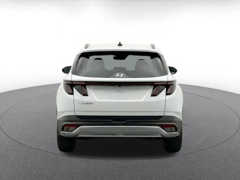 Used 2025 Hyundai Tucson SEL FWD image 7