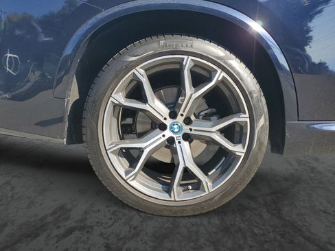 Used 2023 BMW X5 xDrive45e w/ M Sport Package image 5