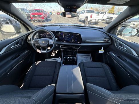 New 2026 Chevrolet Traverse LT image 21