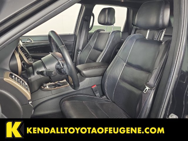Used 2017 Jeep Grand Cherokee Limited w/ Luxury Group II AWD/4WD image 25