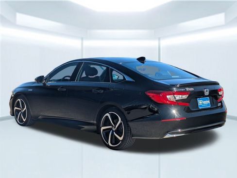 Used 2022 Honda Accord Sport image 4