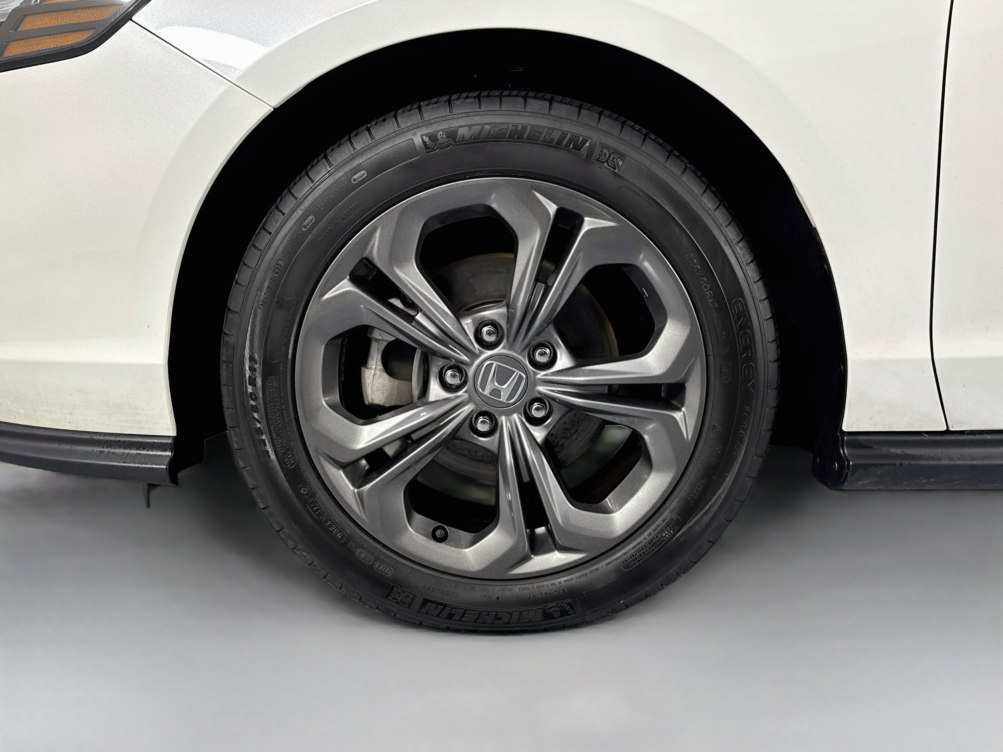 Certified 2023 Honda Accord EX image 30