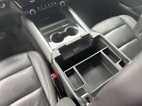 Certified 2025 Chevrolet Tahoe LT image 24