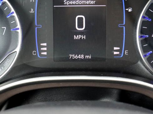Used 2023 Chrysler Voyager LX FWD image 30