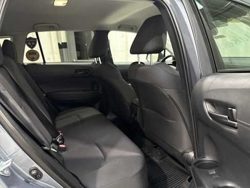 Used 2025 Toyota Corolla Cross LE FWD image 27