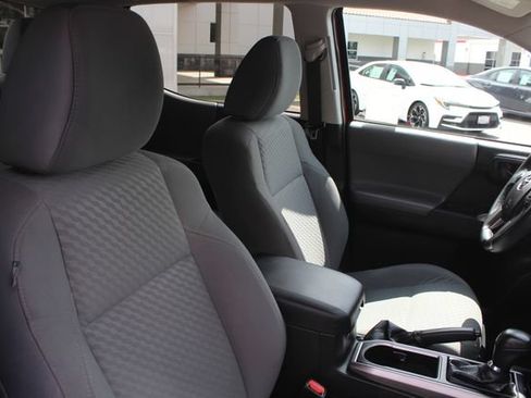 Certified 2021 Toyota Tacoma SR5 RWD image 28